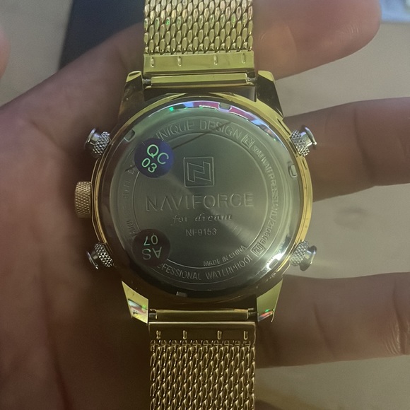 Naviforce Digital Gold Watch - Picture 3 of 5